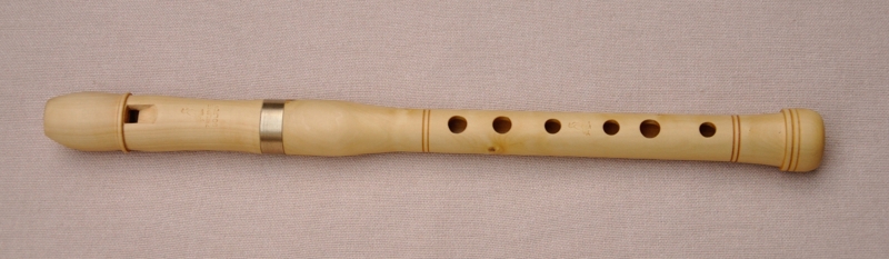 a small shepherd's flageolet